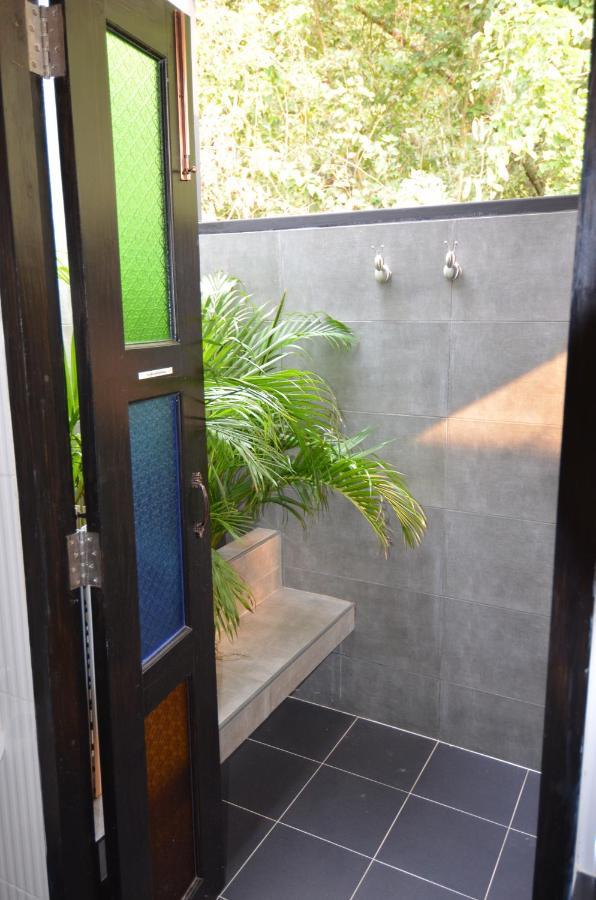 Baan Wanwaree Bed and Breakfast Καντσαναμπούρι Εξωτερικό φωτογραφία